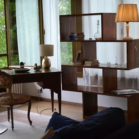 Bella Vista Apartment *