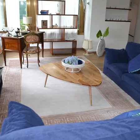 Bella Vista Apartment